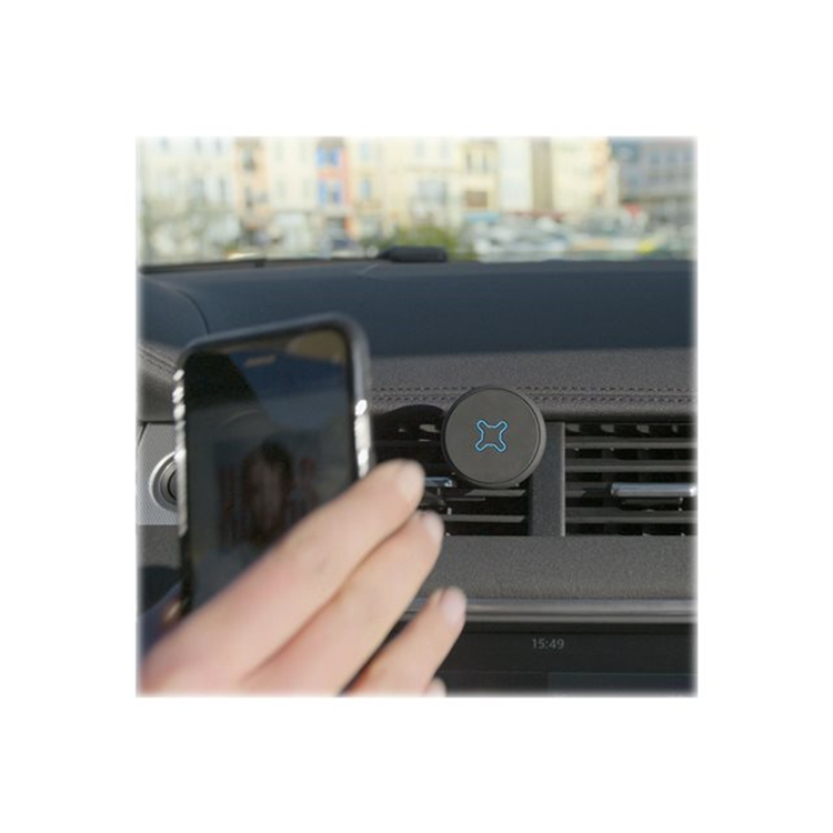 Universal smartphone mount for car air vent - Magnetic fixing - 2 metal plates included Universal smartphone mount for car air vent - Magnetic fixing - 2 metal plates included