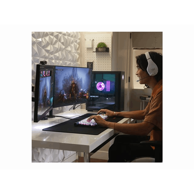 OMEN by HP GT15-0705nd QWERTY