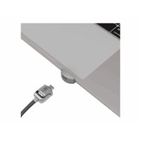 Universal MacBook Pro Ledge
